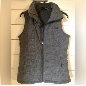 Womens size M North face vest